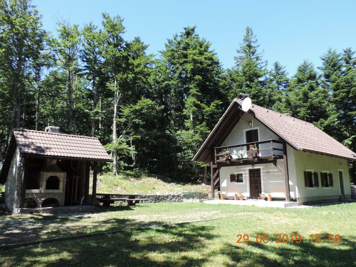 Guest House Nanos Vipava Exterior photo